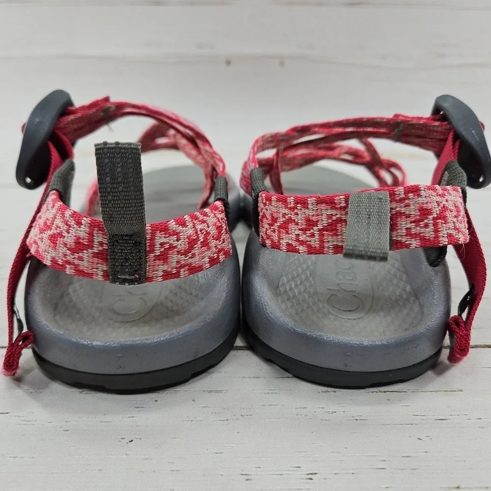 Chaco ZX/1 EcoTread Sport Sandals Girls Youth 2 Pink Water Sandals Adjustable‎